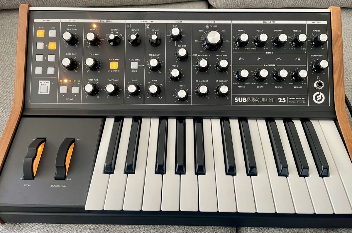 Moog Musikinstrumente: Moog Subsequent 25 - Analog Synthesizer - Top Zustand – Gebraucht aus Winterthur von roots85 1