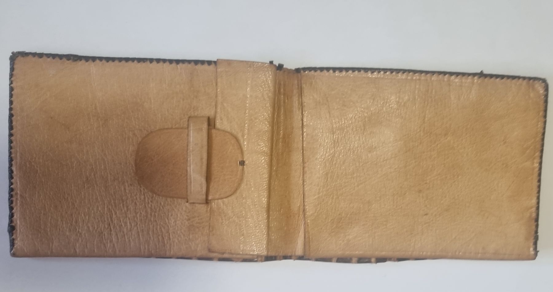 Portefeuilles: Portefeuille cuir crocodile  – D'occasion à Les Cullayes par yan_nvn9 4