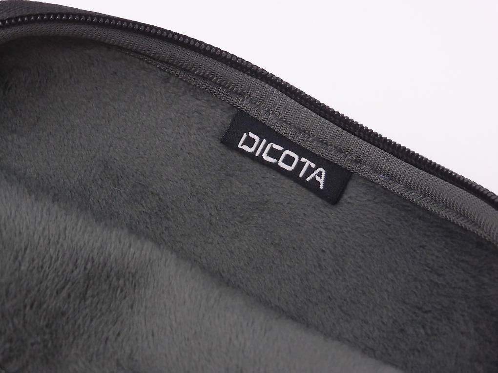 Borse: Notebook Sleeve Dicota – Usato da S. Vittore venduto da damonbonesi 2