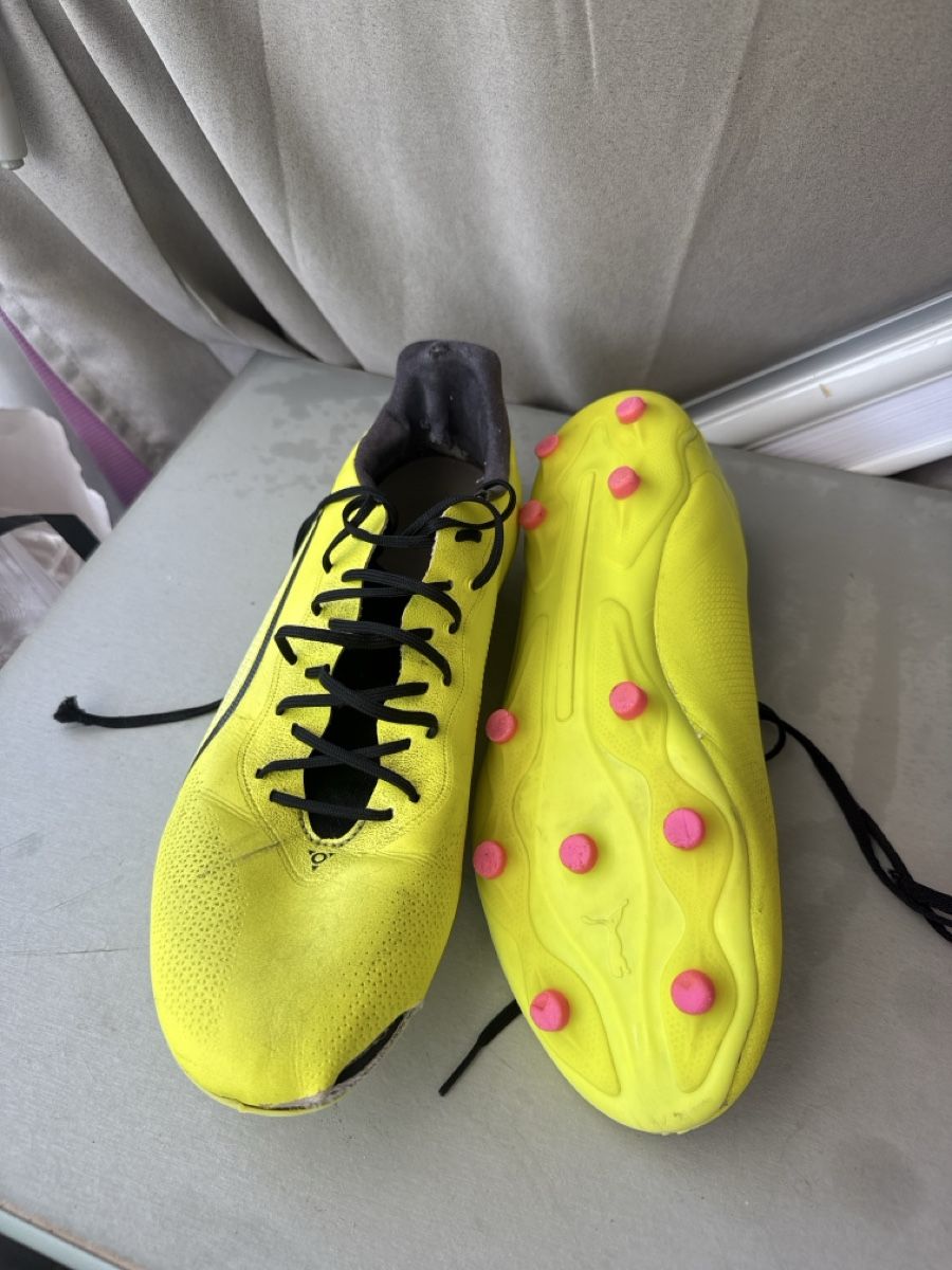 Puma Scarpe da uomo: Puma Fussballschuhe  – Difettoso da Kriens venduto da flo_c8r8 1