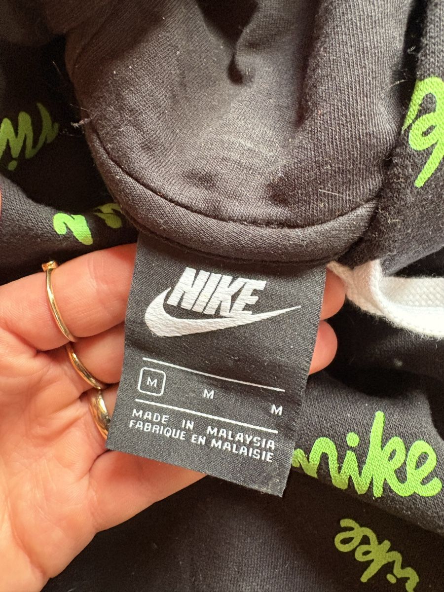 Nike Pulls & Sweat-shirts: Hoodie – D'occasion à Ardez par helena.erny 2