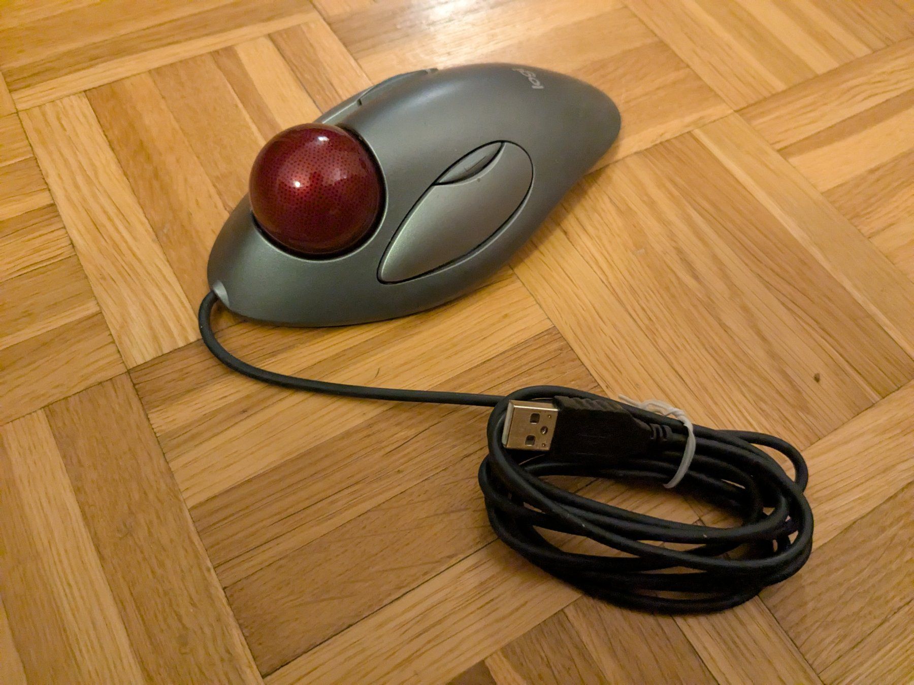 Logitech Maus: Logitech Trackman Marble: mehr als eine Maus! – Gebraucht aus Lausanne von Urbem 2