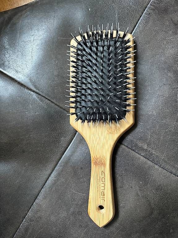 Autres soins des cheveux: Haarbürste aus Bambus – Neuf (Voir description) à Bremgarten AG par Honeybooker