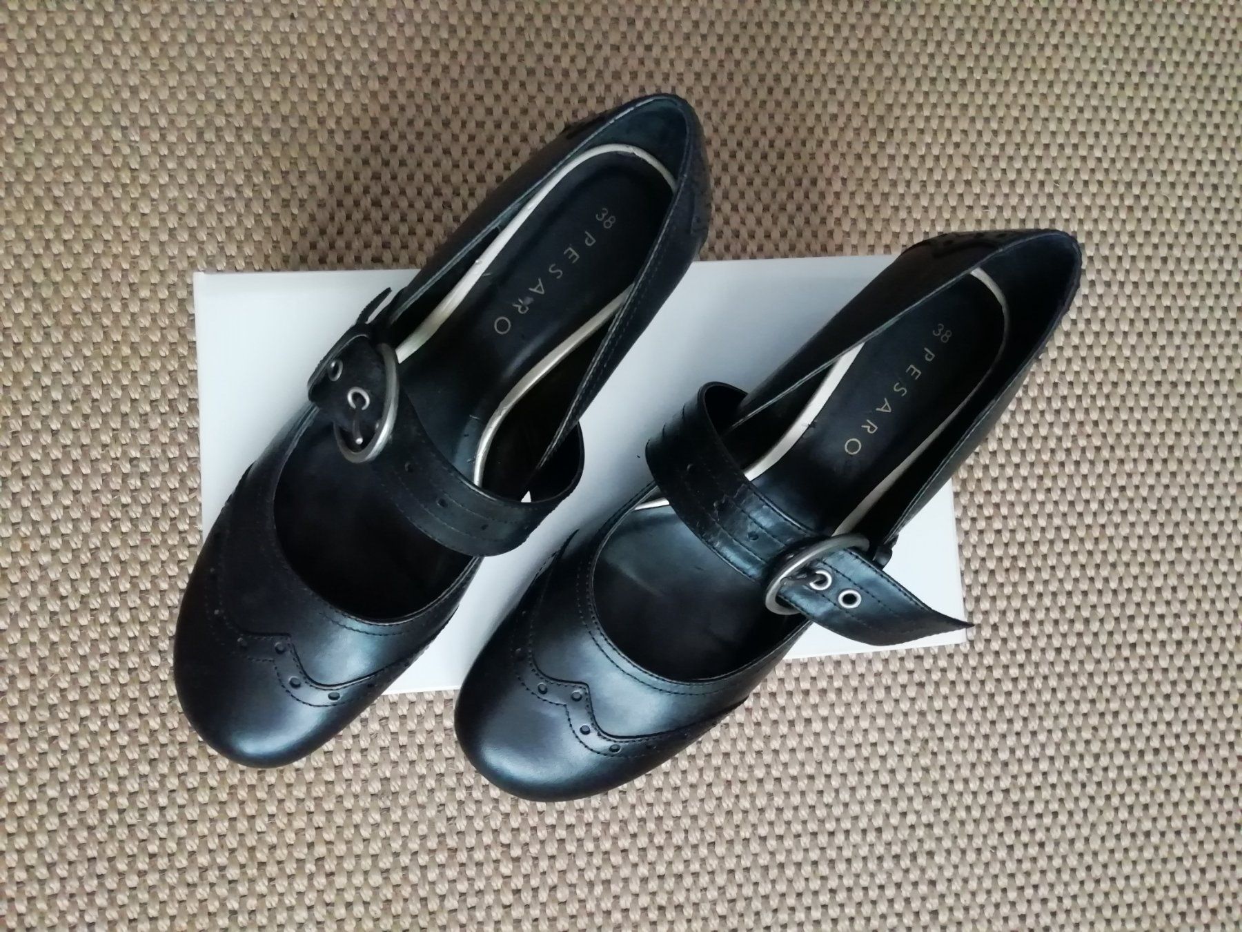 Scarpe da donna: Pumps mit Absatz, Gr. 38 schwarz, neu – Nuovo e nell'imballaggio originale da Basel venduto da Thymia 8