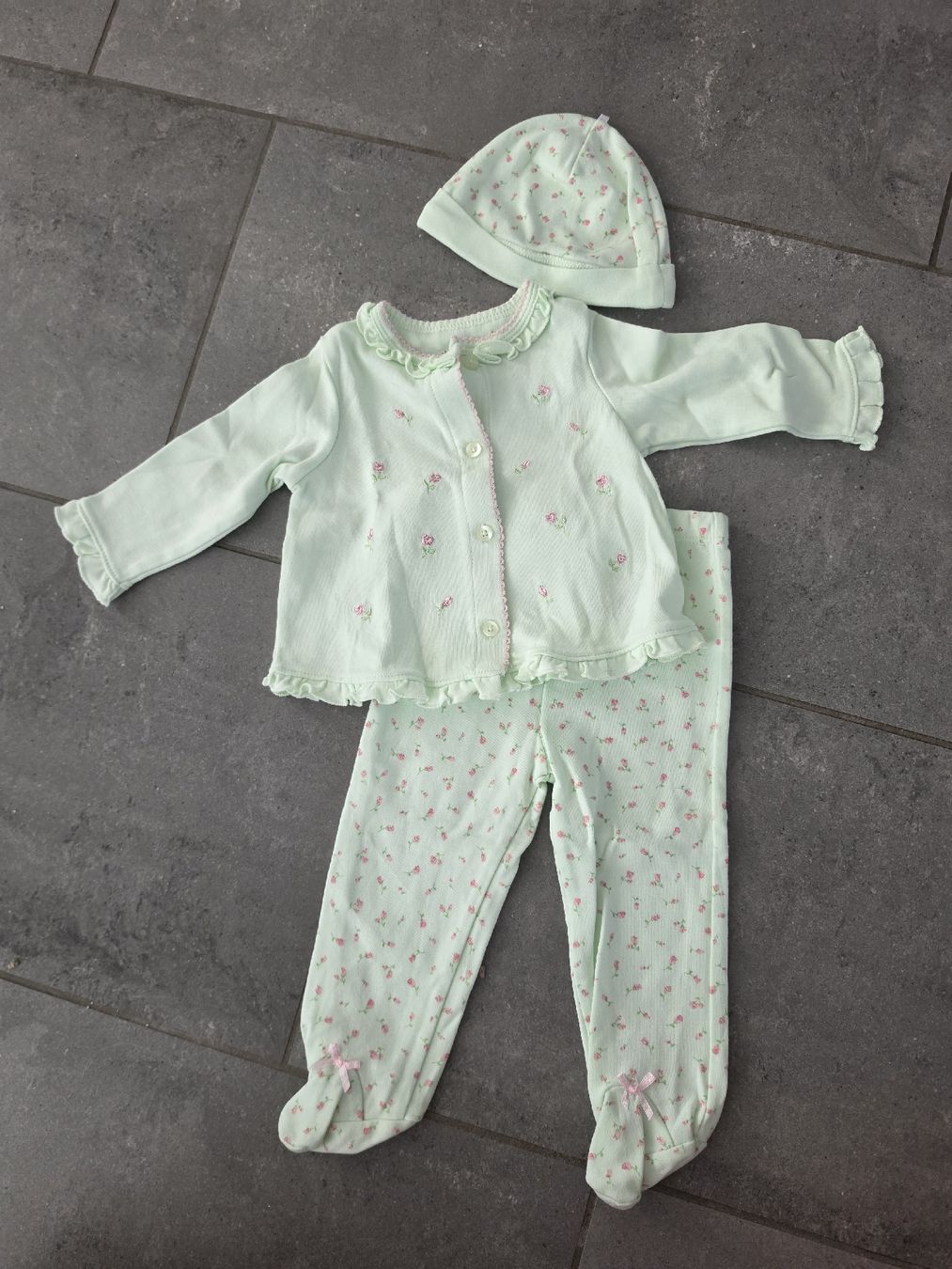 Lotti & Set di vestiti: Baby Set dreiteilig mint Blumenmuster  – Nuovo (secondo la descrizione) da Zweidlen venduto da VG159