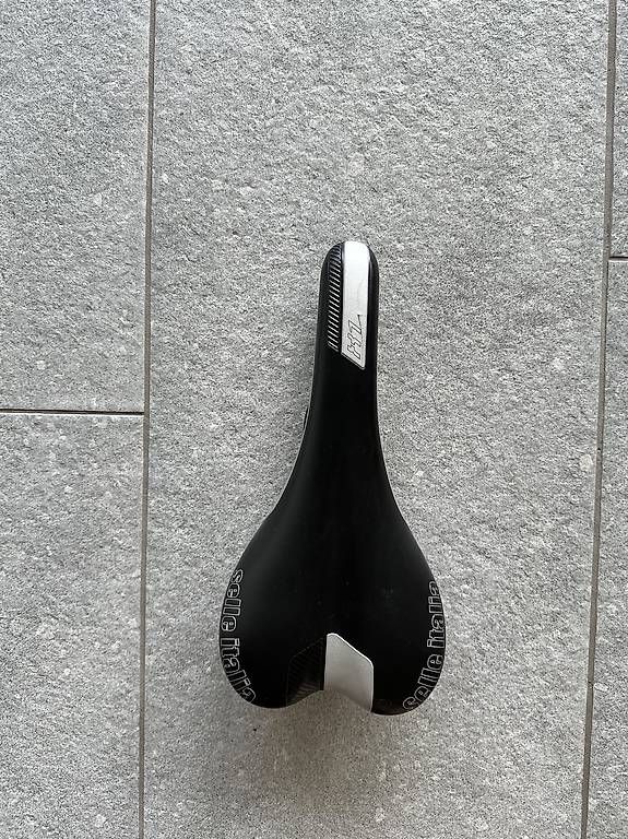 Pezzi di ricambio: Fahrradsattel (& Sattelstütze) – Usato da Bettlach venduto da des_sz67 1