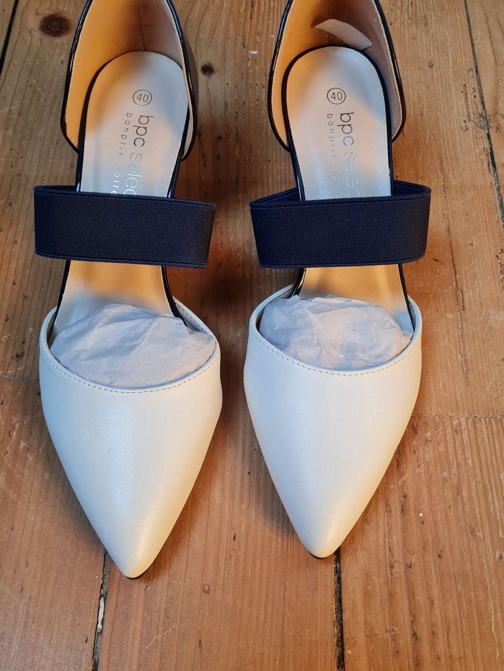Scarpe da donna: Neue Pumps blau-weiss Gr.40 – Nuovo (secondo la descrizione) da Döttingen venduto da Verkauf