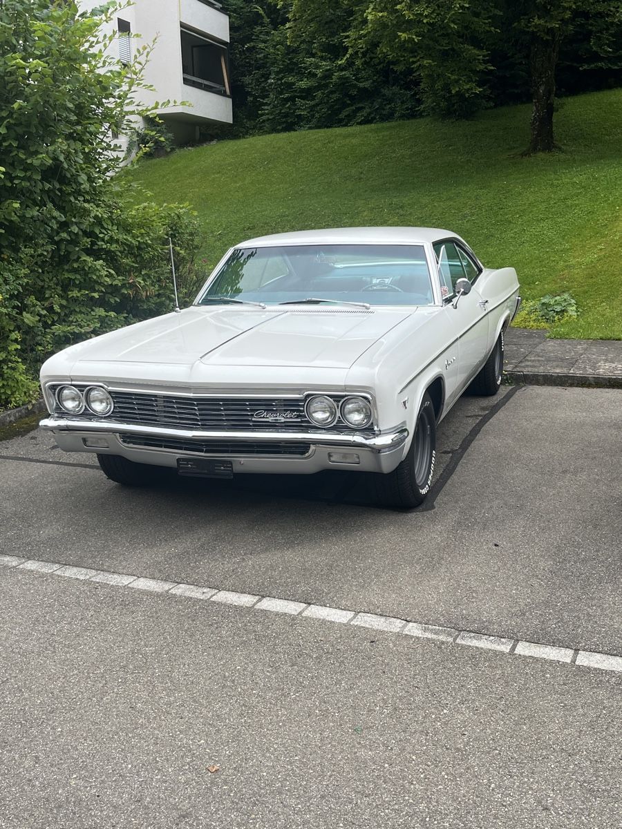 Chevrolet Automobili: 1966 Chevrolet Impala – Usato da Bauma venduto da Firepowerdeluxe