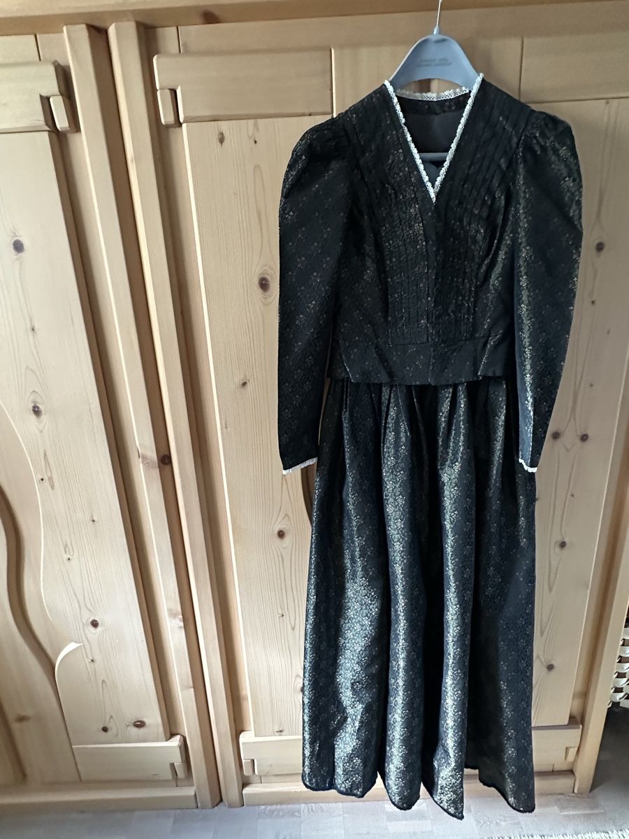 Kostüme: Goldhaubentracht komplett – Gebraucht aus Wittenbach von mar_69t6