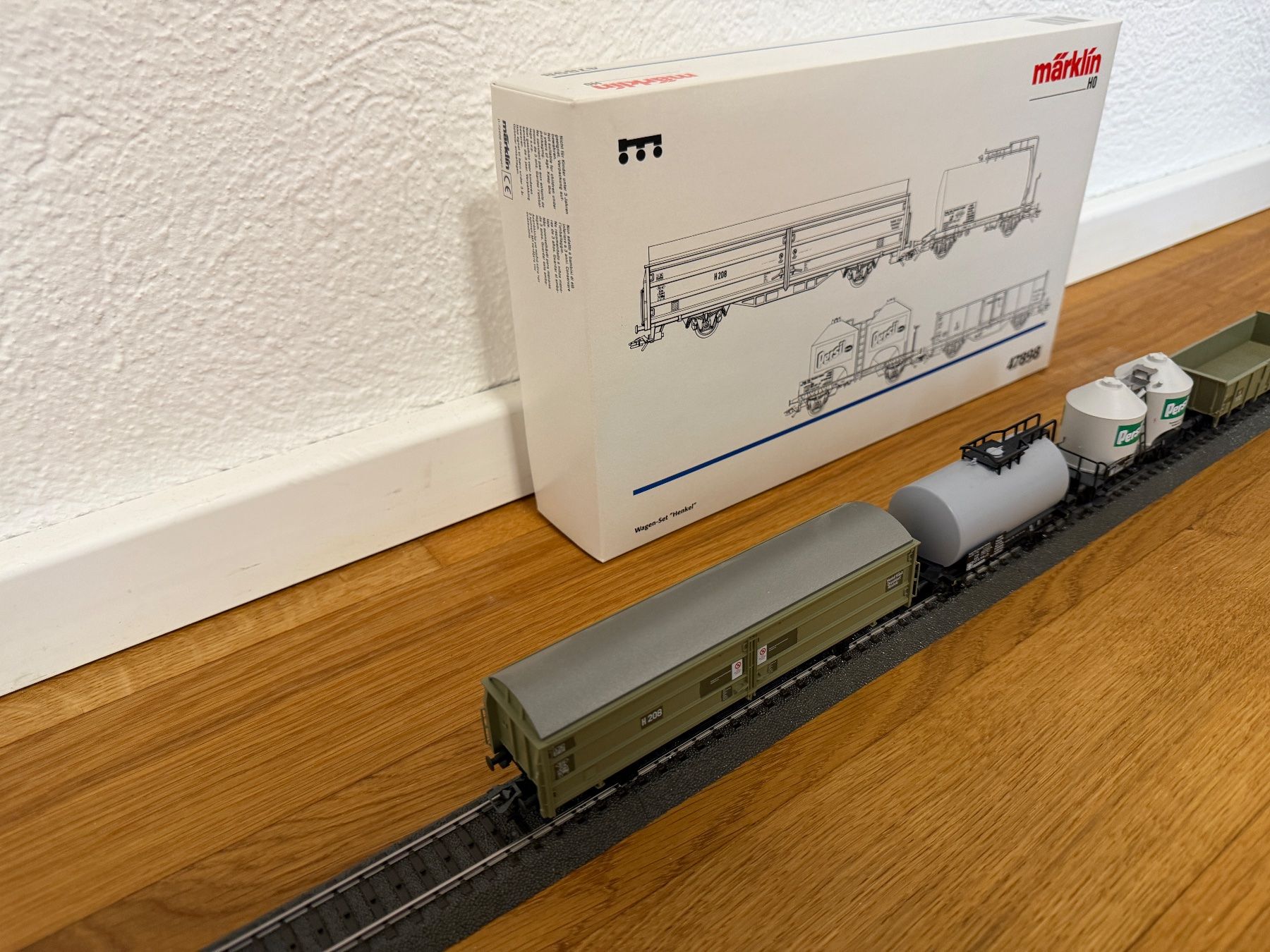 Märklin Modellini di ferrovie: Märklin H0 47898 Wagen-Set "Henkel" D – Usato da hünenberg See venduto da Dpch 2