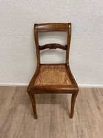 Antiker Stuhl im Biedermeier Stil mit Wiener Geflecht