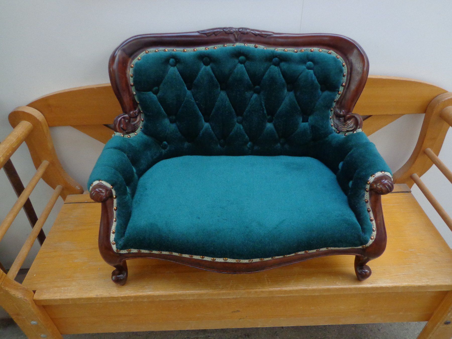 Sofas: Barock Puppensofa – Gebraucht aus Zofingen von goezi 1