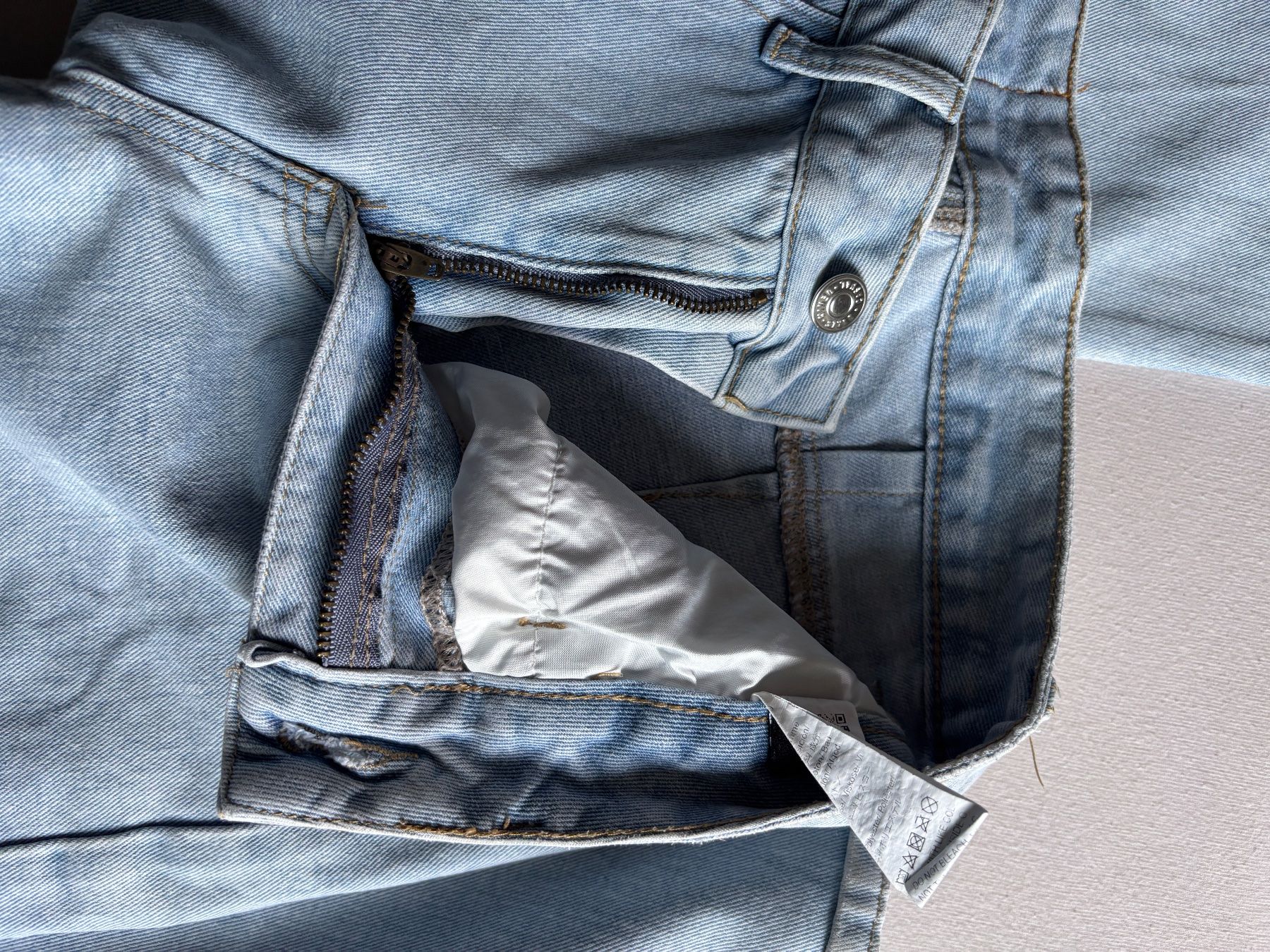 Jeans: Damen Jeans weit geschnitten – Usato da Zürich venduto da flu_2k2k 3