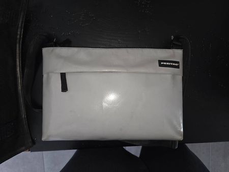 Freitag Lou F553