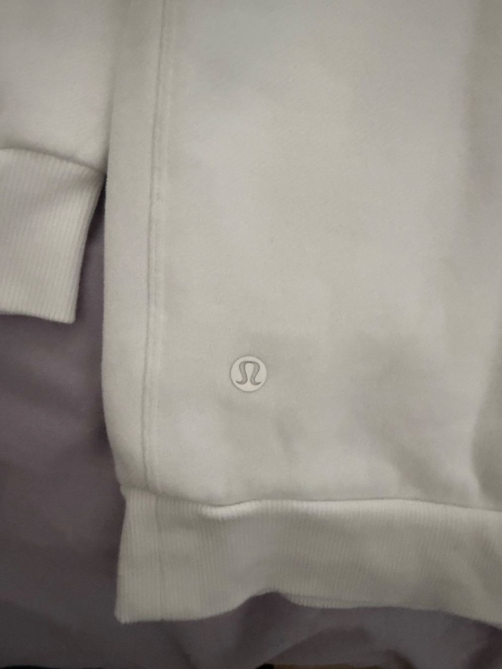 Lululemon Pulls & Sweat-shirts: Lululemon Pullover Special Edition – Neuf (Voir description) à Schaan par Marc34112 2