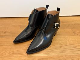 ARKET - Stiefeletten in schwarzem Leder Grösse 39, NEU