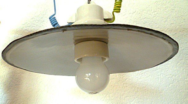 Lampen: Email - Werkstattlampe antik – Gebraucht aus Effretikon von Heimstudio 1