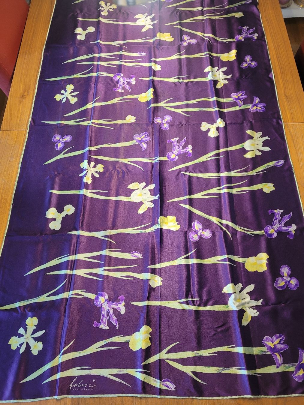 Foulard & Sciarpe: Fabric Frontline Zürich Seidenschal, Blumenmuster – Usato da Niederlenz venduto da tronicgt 3