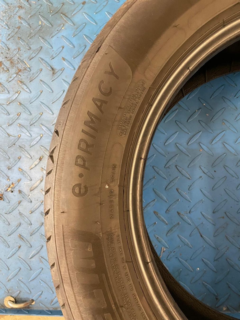 Altro in Scrittura & Disegno: Gomme estive – Usato da Locarno venduto da aga_v5hf 1
