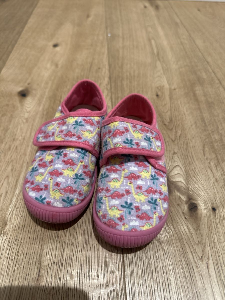 Scarpe per ragazze: Pantoufles 25 – Usato da Montreux venduto da canori