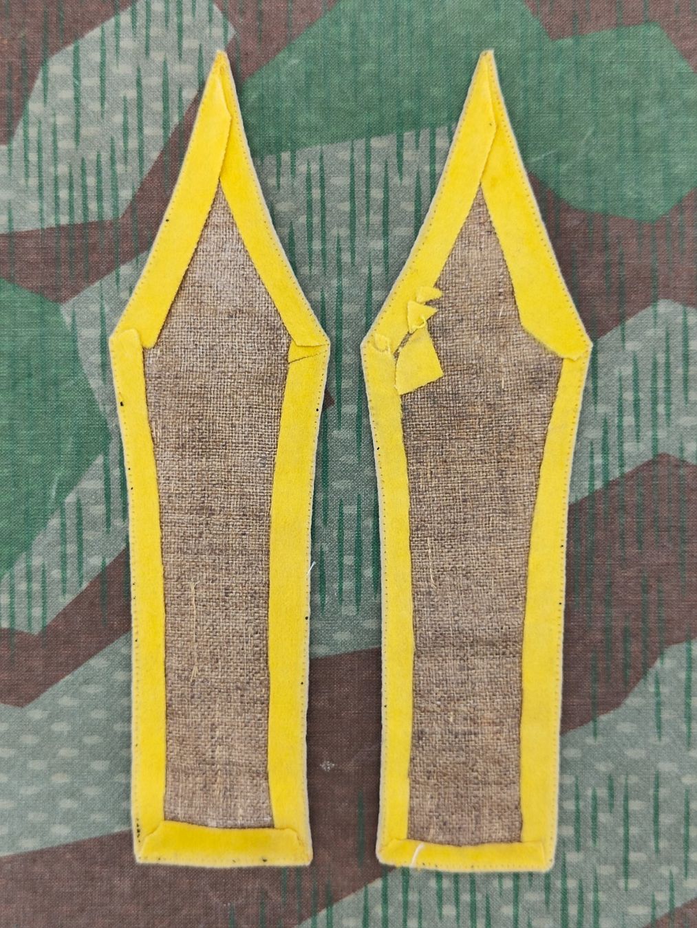 Schweizer Armee Placchette & Badge: Ärmelpatten Ord. 1926/40 – Usato da Bauma venduto da SwissMilitaria 1