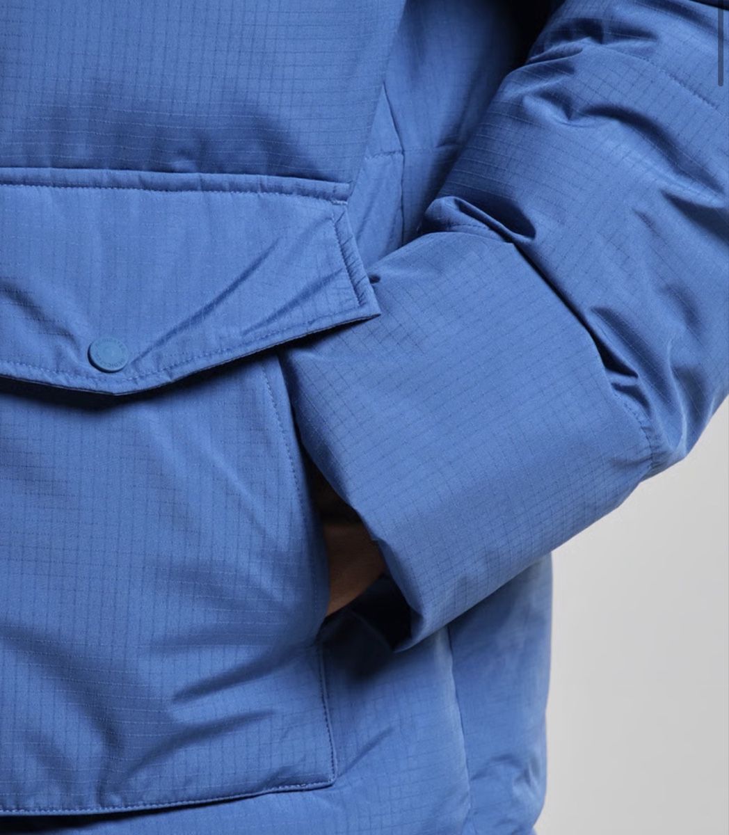 Giacche: Dedicated Puffer Jacket Vasa True Blue Grösse L – Nuovo e nell'imballaggio originale da Küsnacht ZH venduto da thirtytwo 3