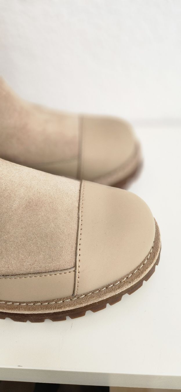 Tory Burch Herrenschuhe: Tory Burch Lammfell Stiefel Gr. 37 NEU! – Neu und originalverpackt aus Wollerau von CH8832 4