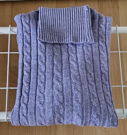Lila Rollkragen-Pulli Gr. M - Chicorée - Spendenaktion