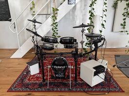 V-Drums ROLAND TD-30K V-Pro Serie Occ. inkl. PA System
