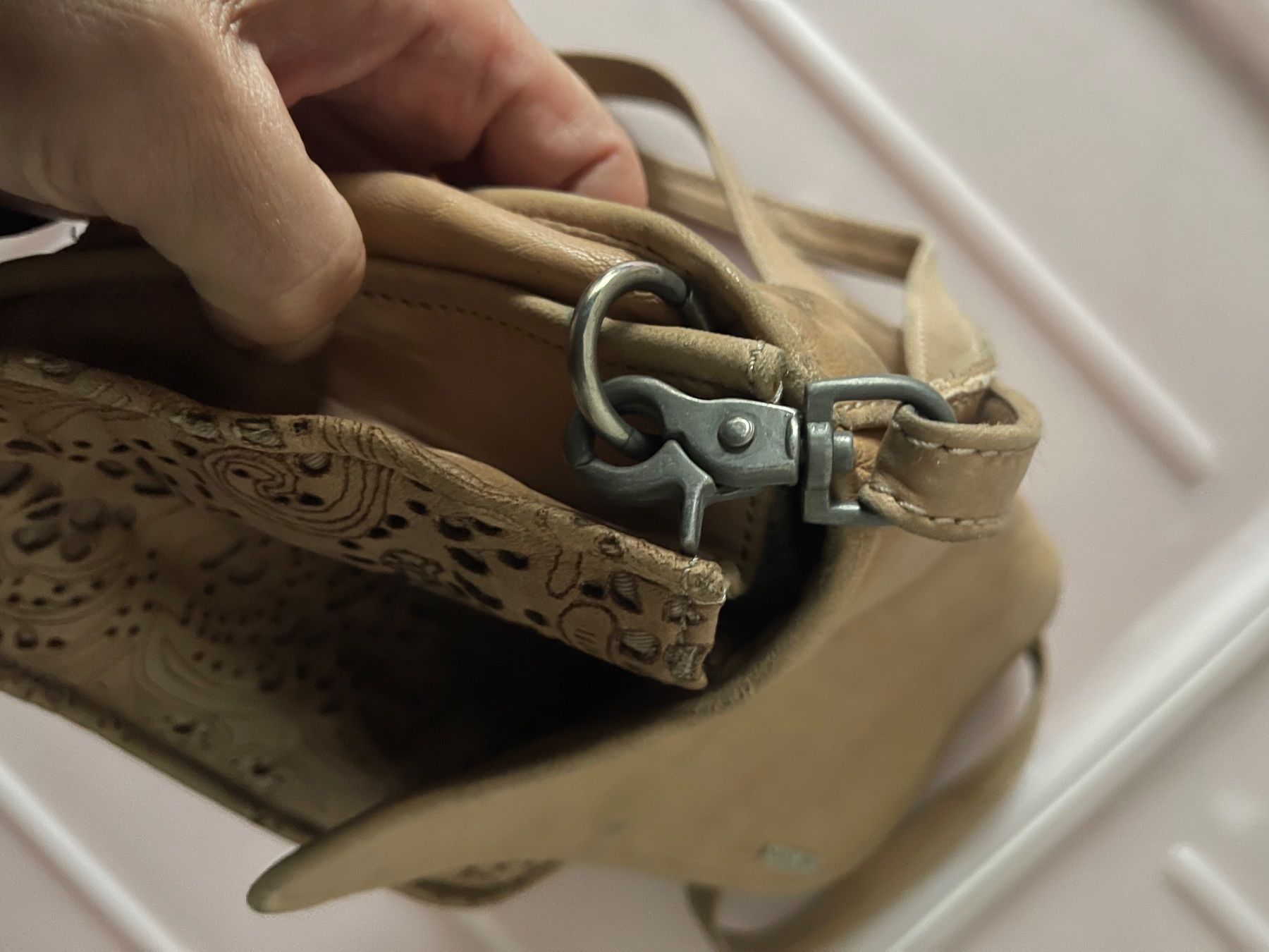 Taschen für Damen: Nile  Leder Tasche – Gebraucht aus Hinterkappelen von lid_9h7j 5