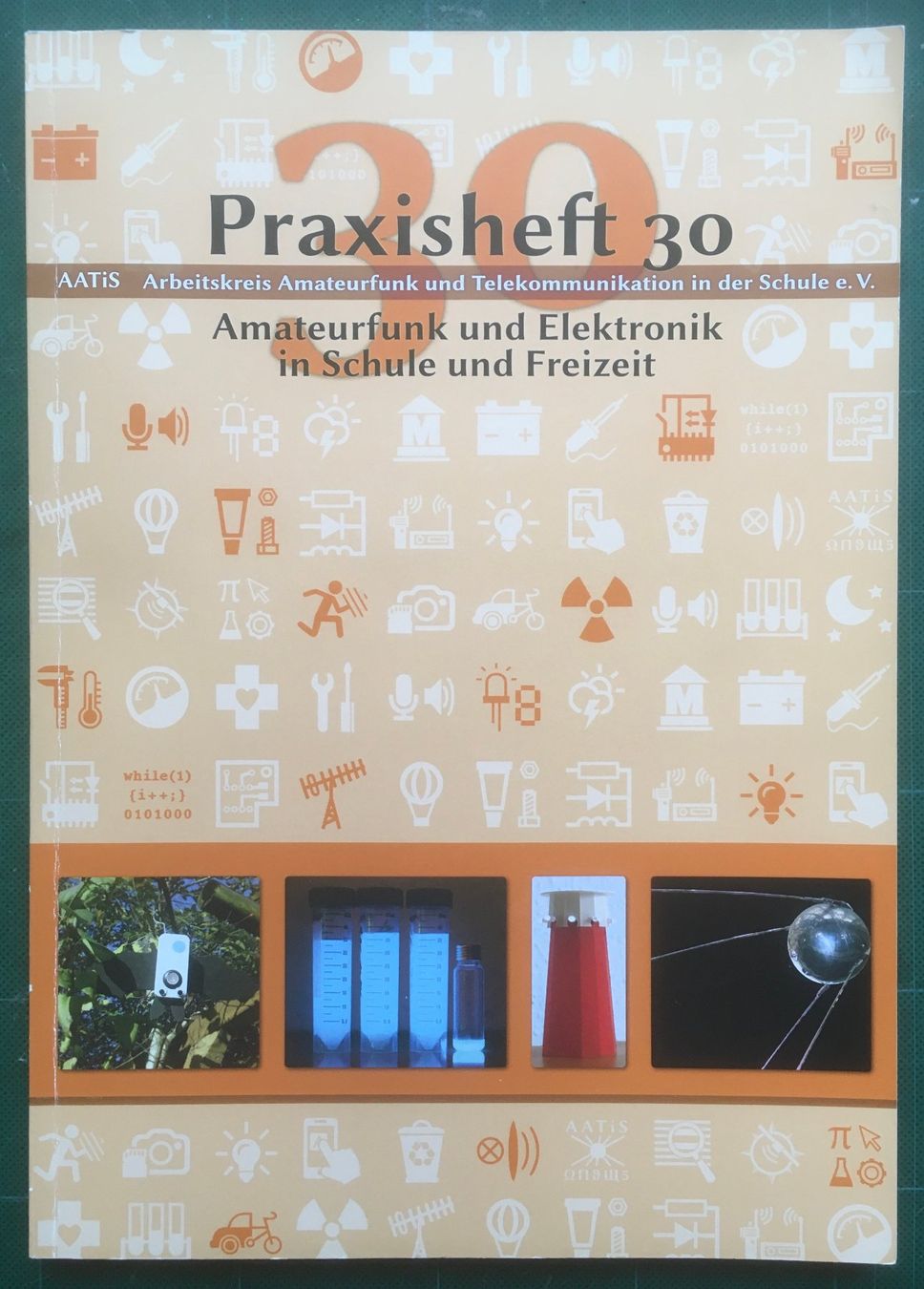 Libri: Amateurfunk Praxisheft 30  von AATiS – Nuovo (secondo la descrizione) da Dällikon venduto da All2