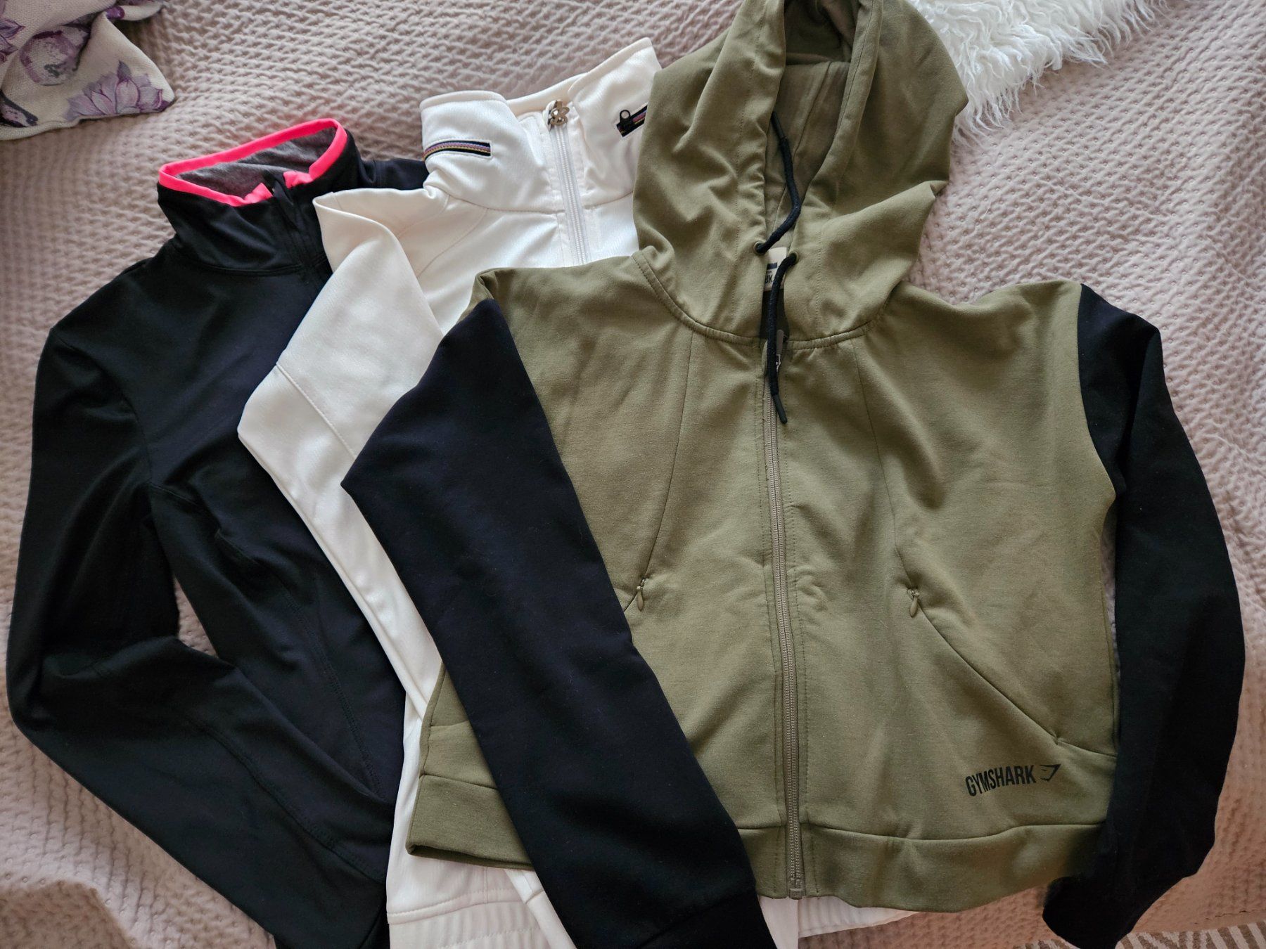 Giacche: Trainingsjacken Set/Gr S/Gymshark,BelowZero,Domino – Usato da Baar venduto da BlackCat_13
