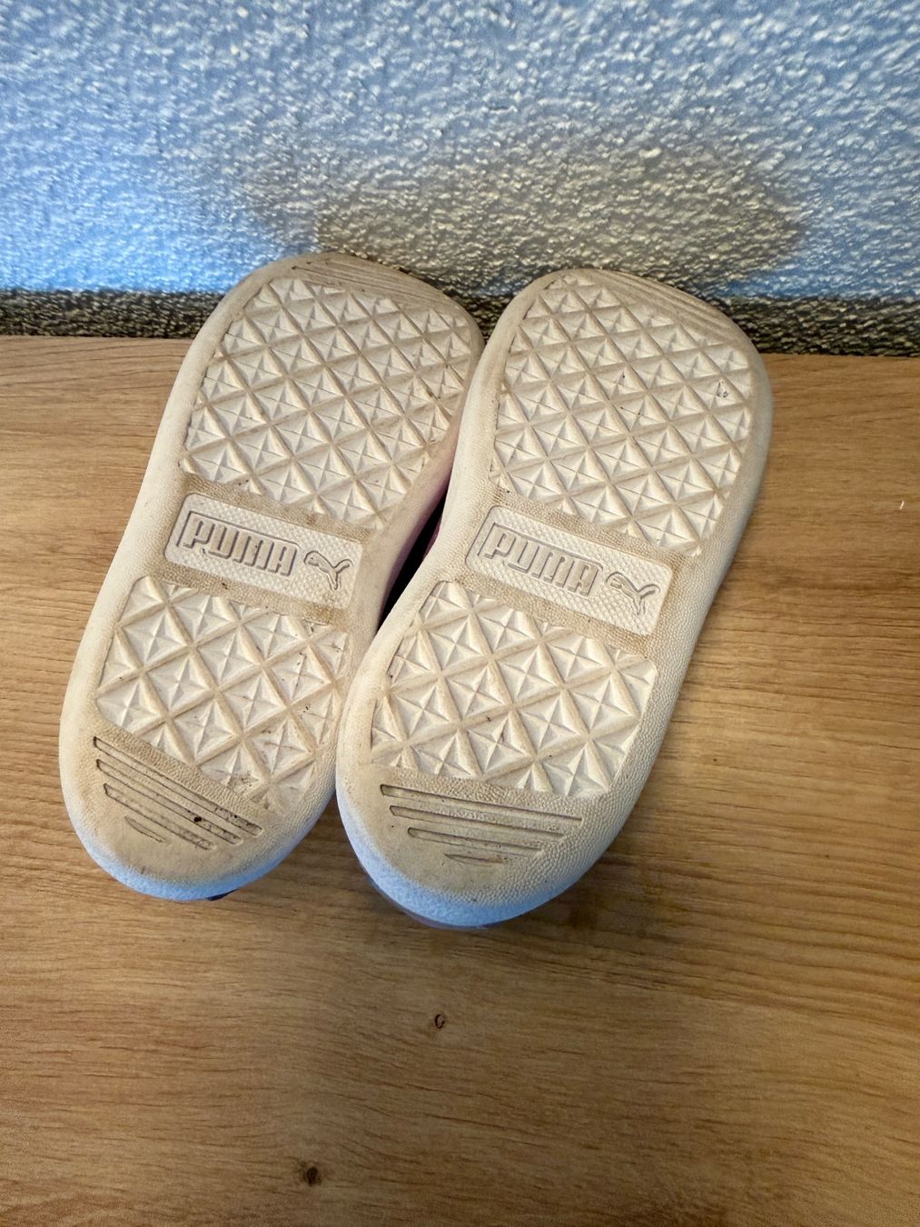 Keen Scarpe per ragazzi: Puma Kinderschuhe / Grösse 25 – Usato da Steffisburg venduto da Copy22 1