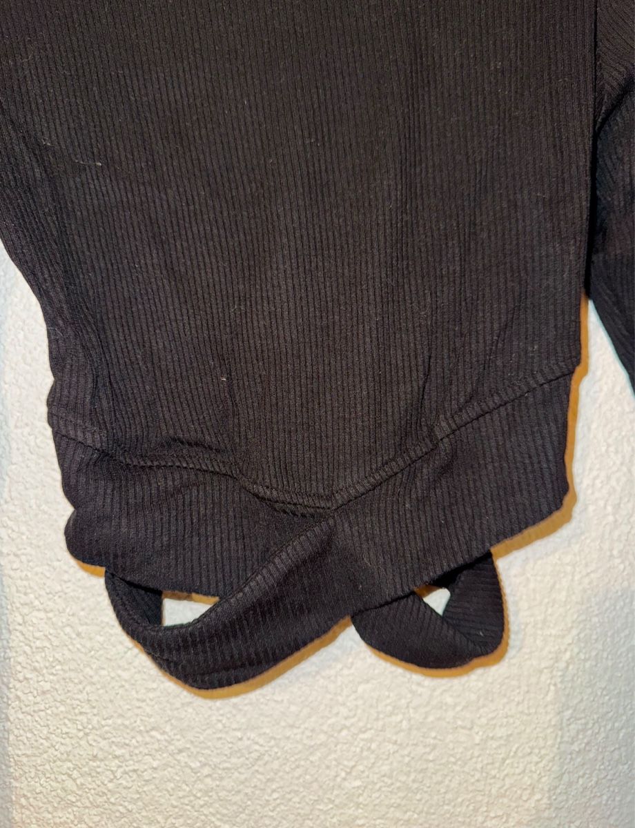 Bershka Tops: Langarm Top – D'occasion à Effretikon par ajl_rwt5 1
