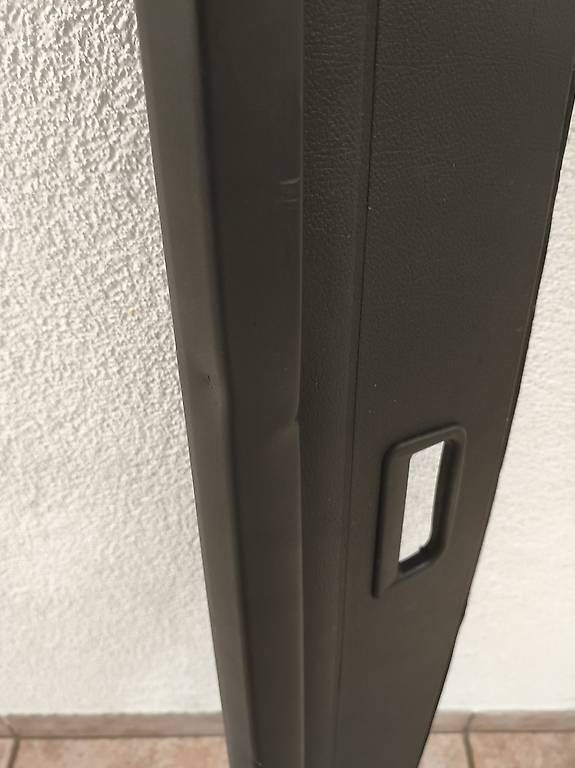 Volkswagen Alle Ersatzteile: Laderaum- / Kofferraumabdeckung zu VW Touran – Gebraucht aus Winterthur von Kosovari0 3