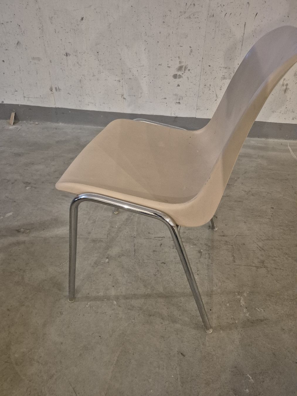 Stühle: 15 Stühle – Gebraucht aus Eriswil von Basher0 3