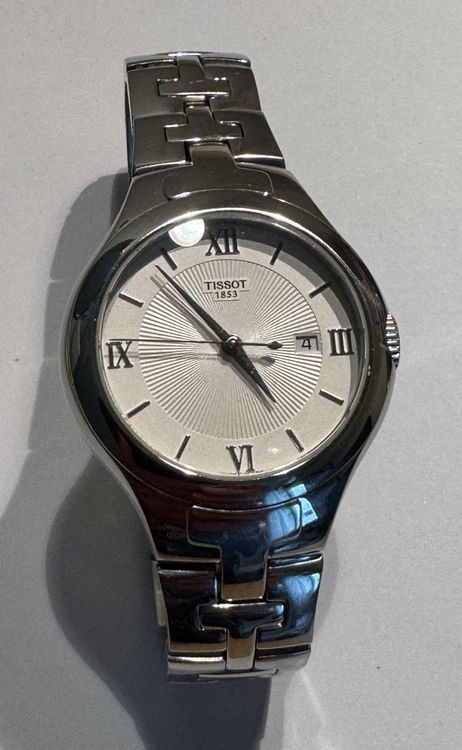 Tissot Damenuhr T 12  Ref. T 082 210 A Edelstahl, Quarzwerk 1