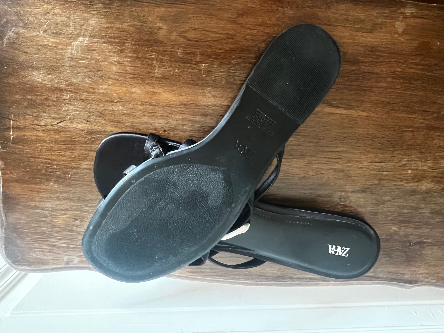 Zara Scarpe da donna: Zara Sandalen mit Blumendetail – Usato da Zürich venduto da Allys-Closet 3