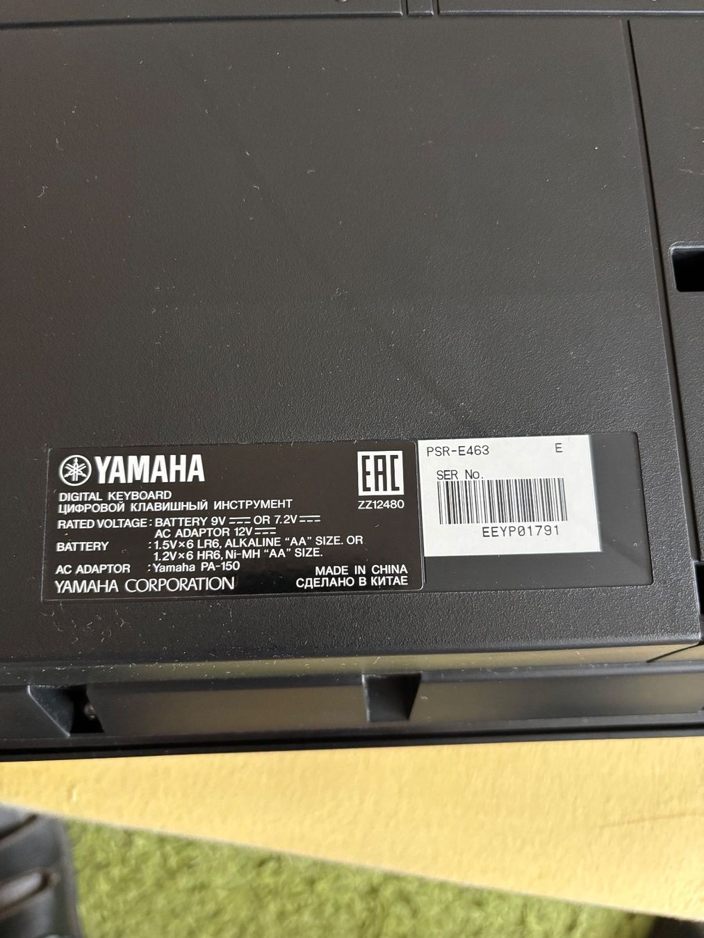 Yamaha Musikinstrumente: Keyboard Yamaha E-433 schwarz gebraucht mit Ständer – Gebraucht aus Ganterschwil von rol_td6r 5