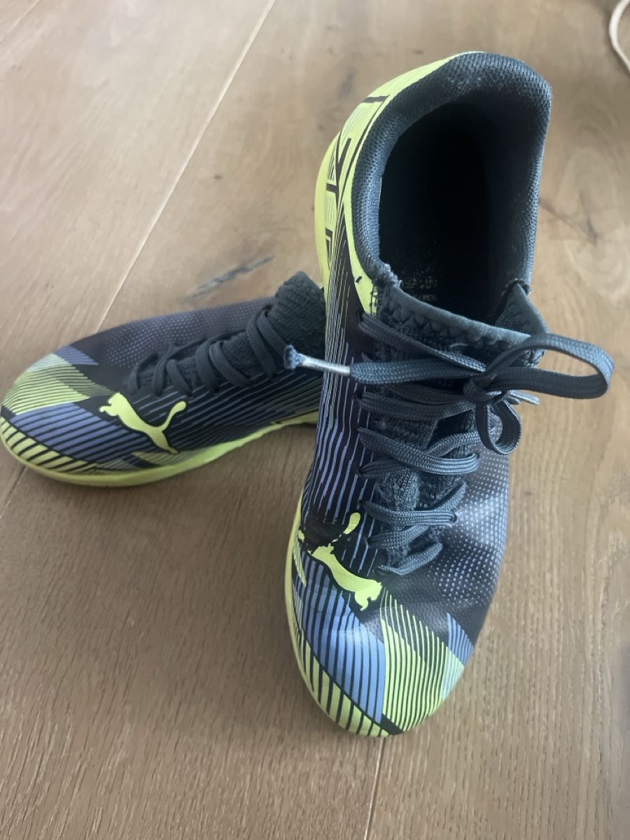 Puma Scarpe da uomo: Puma Fussball Hallenschuhe – Usato da Emmen venduto da cocowalk 3
