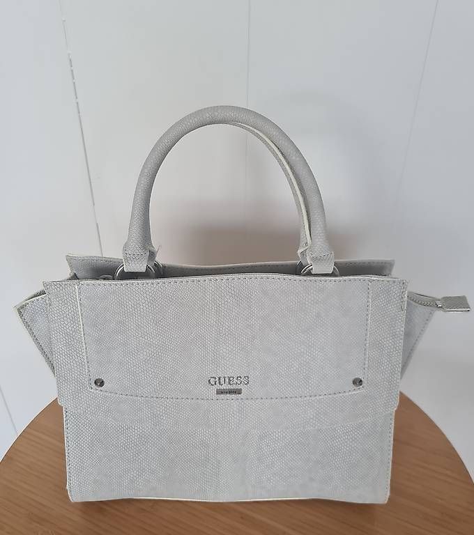 Borse da donna: Guess Tasche – Usato da Gwatt (Thun) venduto da fanta20 3