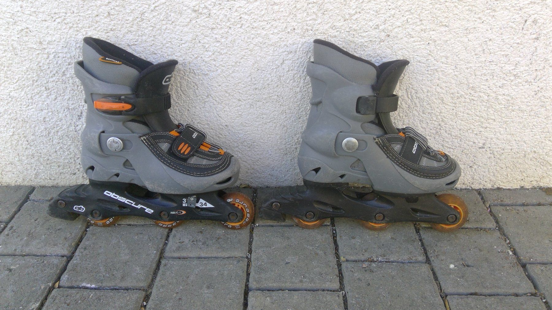 Obscure Pattini in linea & Pattini a rotelle: Rollerschuhe  OBSCURE - Grösse 34 - gebraucht – Usato da Richterswil venduto da Baggenstoss