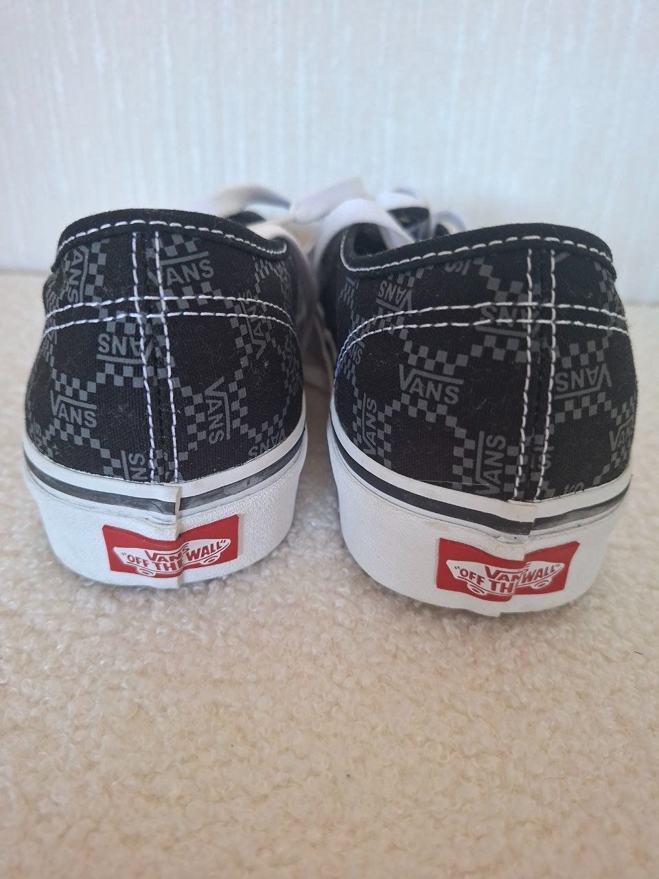 Vans Scarpe da uomo: Baskets Vans Authentic Logo Pattern  (Taille 41 / US 8.5) – Usato da Martigny venduto da ana_55ml 3