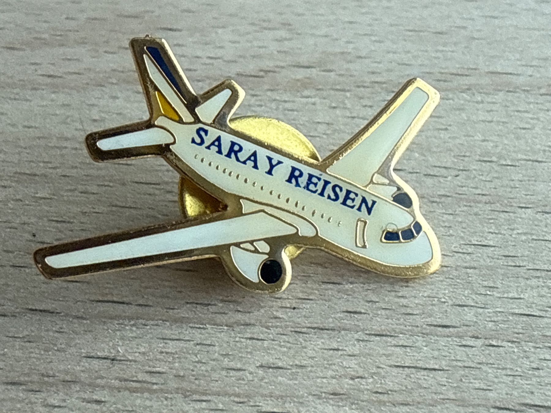 Placchette & Badge: Pin Saray Reisen – Usato da Glattbrugg venduto da Schweigmatt