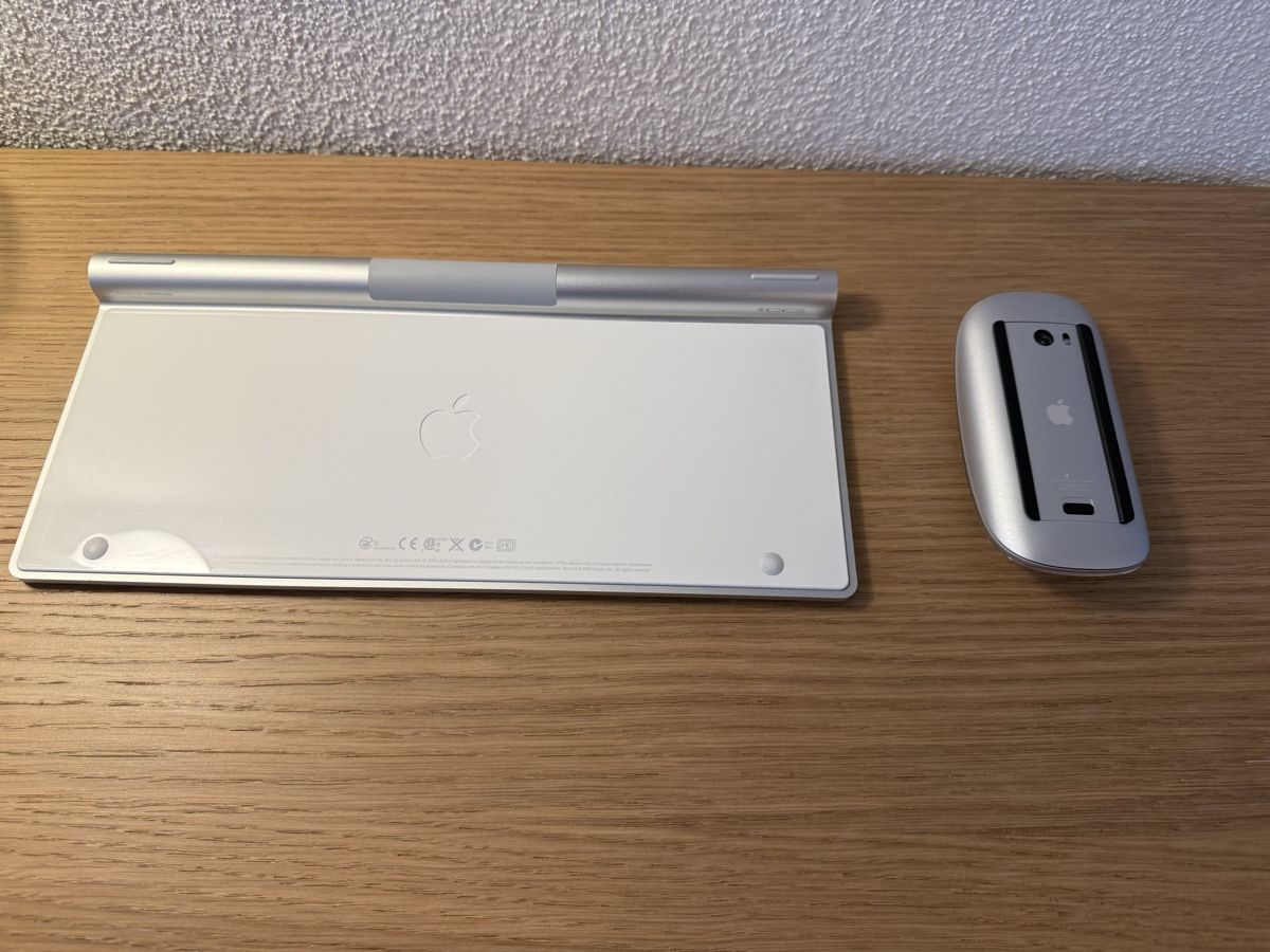Apple Tastiere: Clavier et souris Apple Magic Mouse, bon état – Usato da Kloten venduto da Mumiiin 1