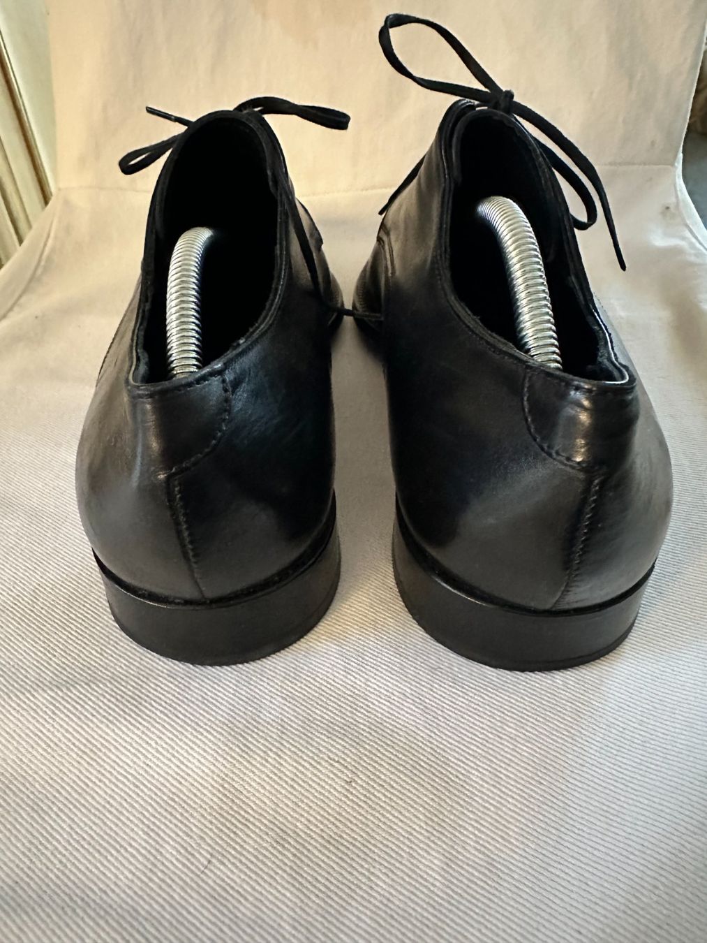 Navyboot Herrenschuhe: NavyBoot  Klassische schwarze Lederschuhe Gr. 42 – Gebraucht aus Mont-sur-Lausanne von jolieresale 1
