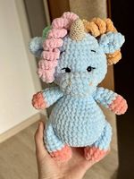 Gehäkeltes Einhorn handgemacht  Amigurumi, Regenbogenmähne
