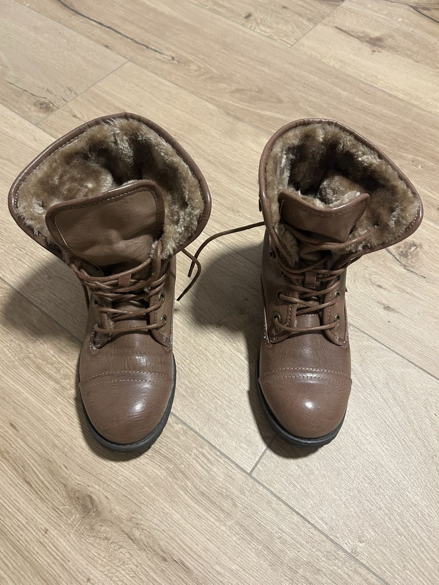 Scarpe da donna: Braune Winterboots – Nuovo (secondo la descrizione) da Laupen ZH venduto da Elti2017