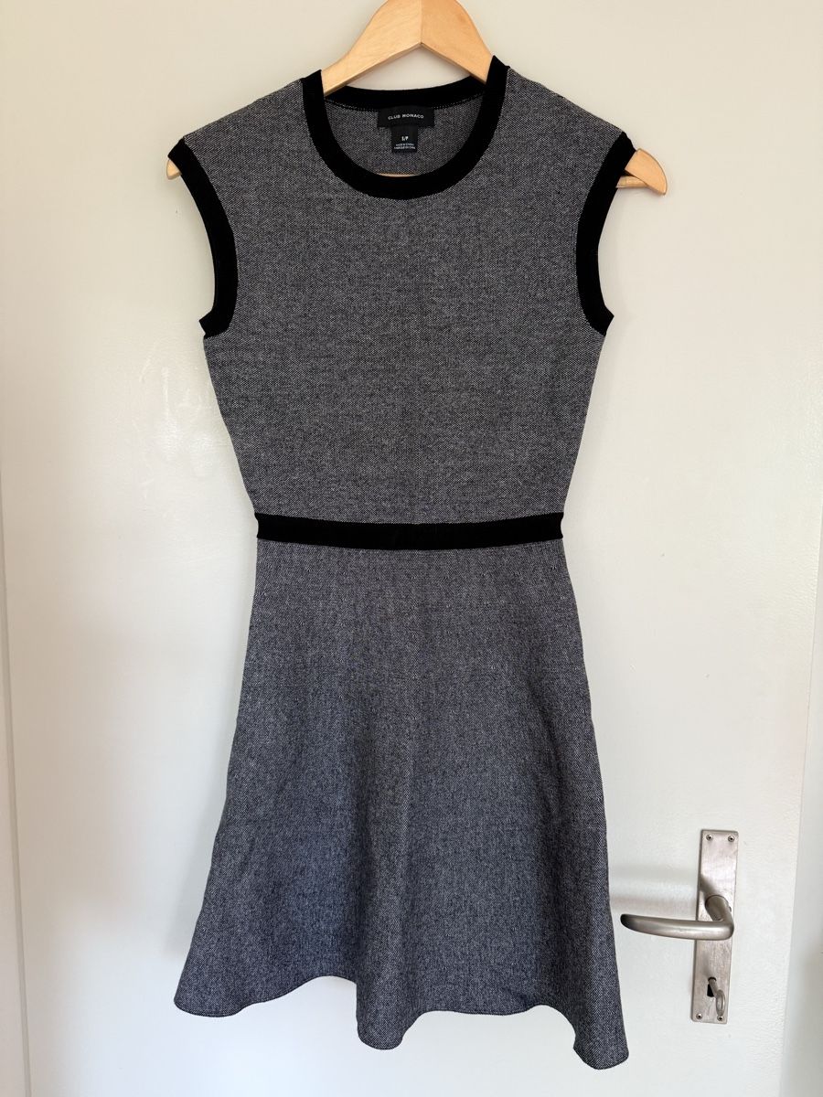Kleider: Club Monaco Kleid S – Neu und originalverpackt aus Zürich von amaguri