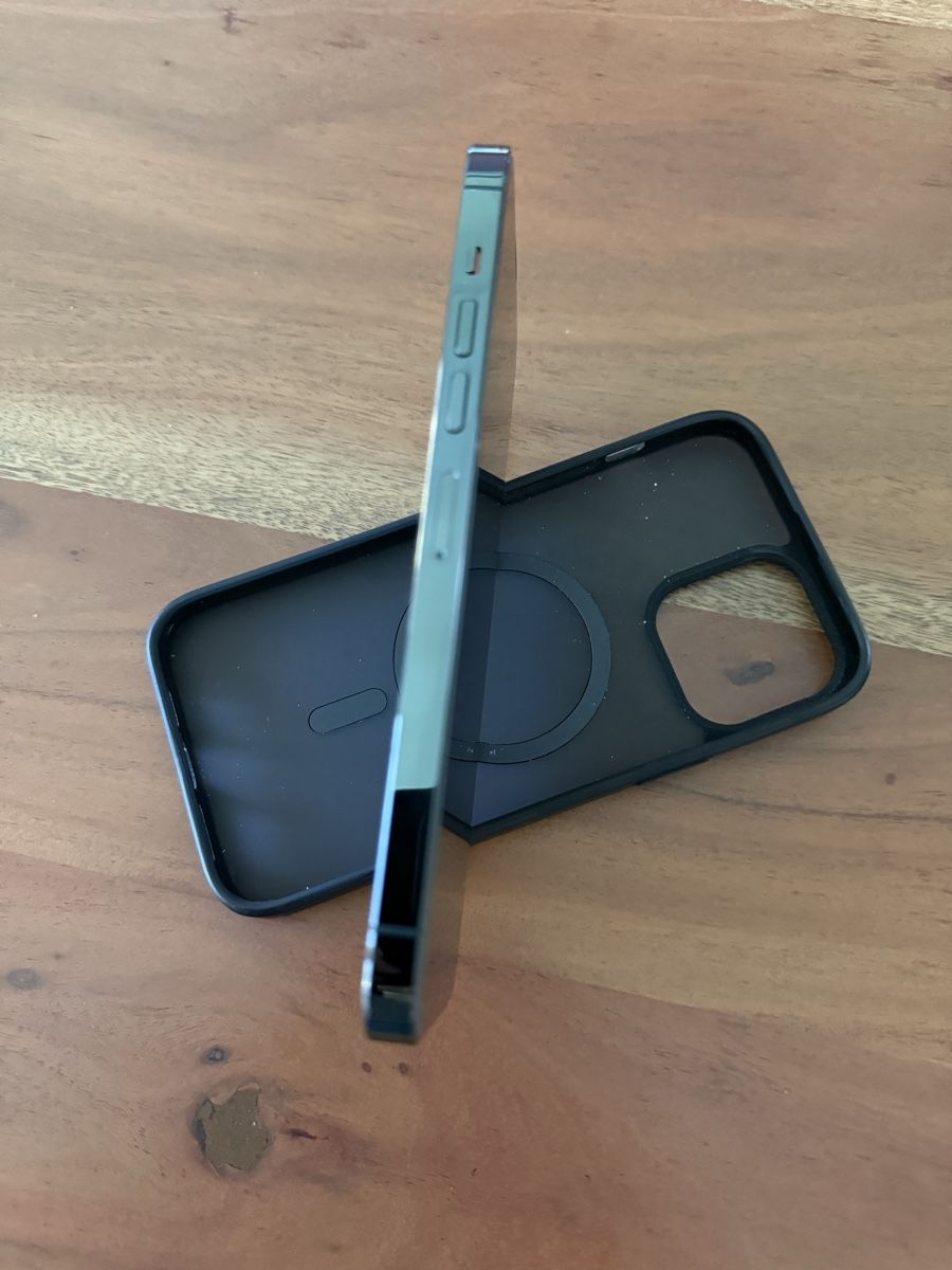 Apple Telefoni cellulari / Smartphones: iPhone 13 Pro Max 256 GB ab 1 CHF – Usato da Pratteln venduto da Helveticar 3